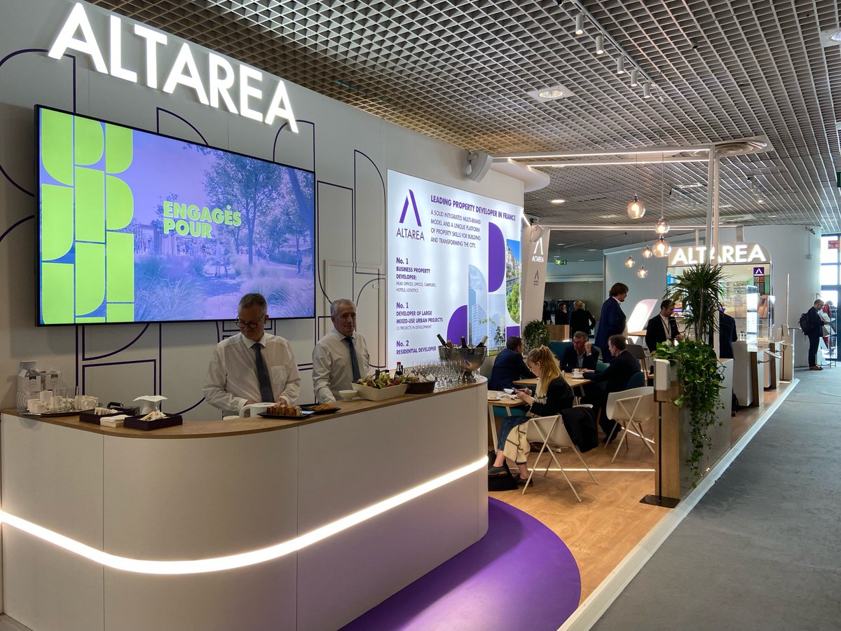 altarea_groupe's tweet photo. La #TeamAltarea est au #MIPIM2022📍@villecannes, Hall Riviera 7, stand R7/B12 ! Venez nous rencontrer et découvrir nos projets emblématiques 👇 @MIPIMWORLD https://t.co/OZMpXRUUD9