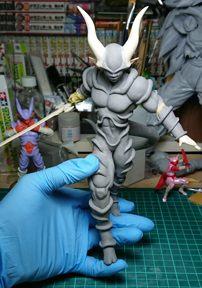 pythongodDragon's tweet image. #スーパージャネンバ

首と尻尾が繋がりました‼️
そして剣と左手も追加です👨‍🔧

初めてのフルスクラッチでのジャネンバですが、難しい箇所もあり大変でしたが、やっとここまで形にする事が出来ました！後もう少し‼️超サイヤ人3孫悟空とジオラマ台座共に色を塗るのが楽しみです✨