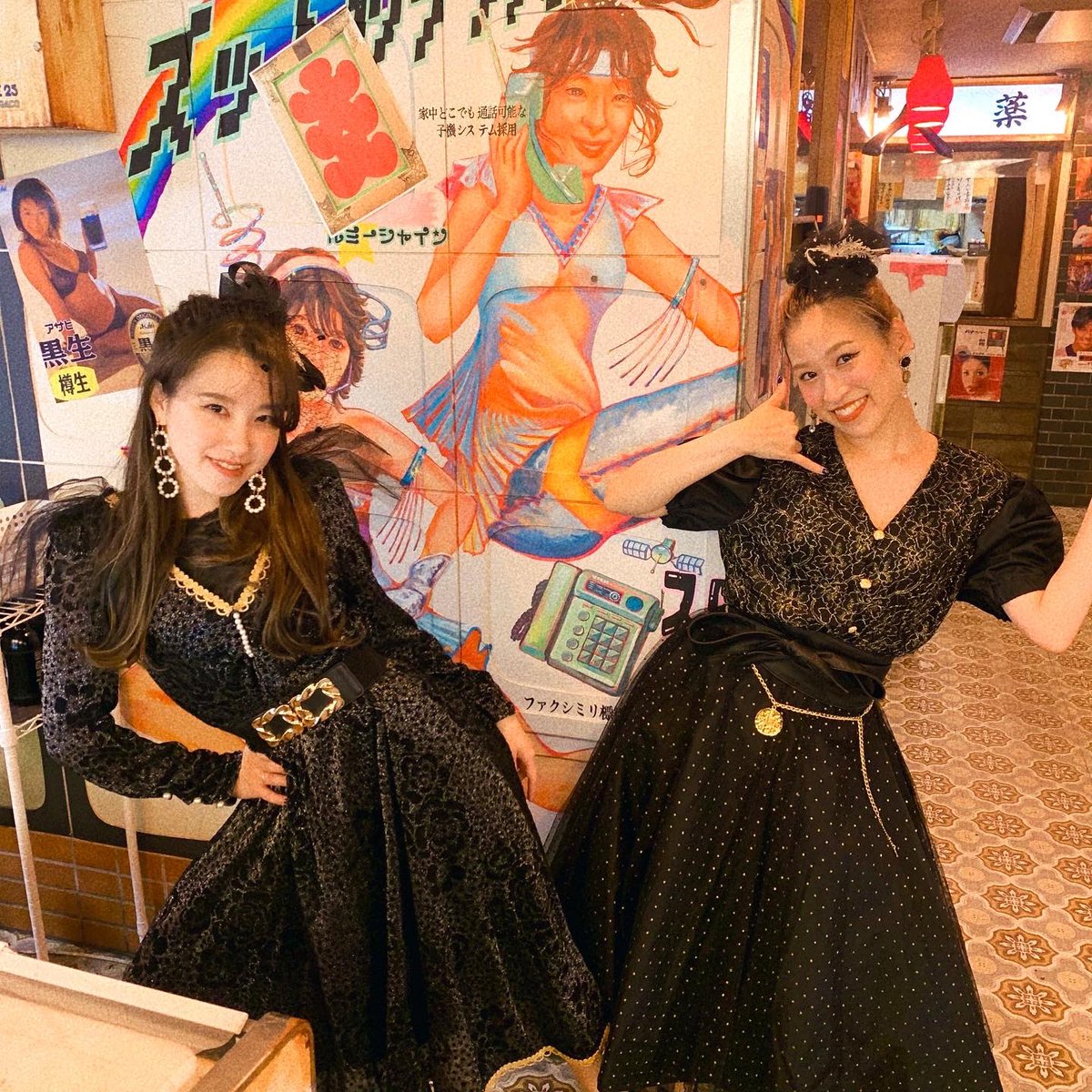 x_AkANE_D's tweet photo. 卒業ライブまで
あと、、、４日。

５人ラストライブ
是非見納めに来て頂けたら嬉しいです❤️

⬇️チケットはコチラから⬇️
https://t.co/QpARApLRKE

長谷歌原唯と薬師丸茜音
長谷川唯とAkANE
#クロスディー https://t.co/CueKBe2DHg