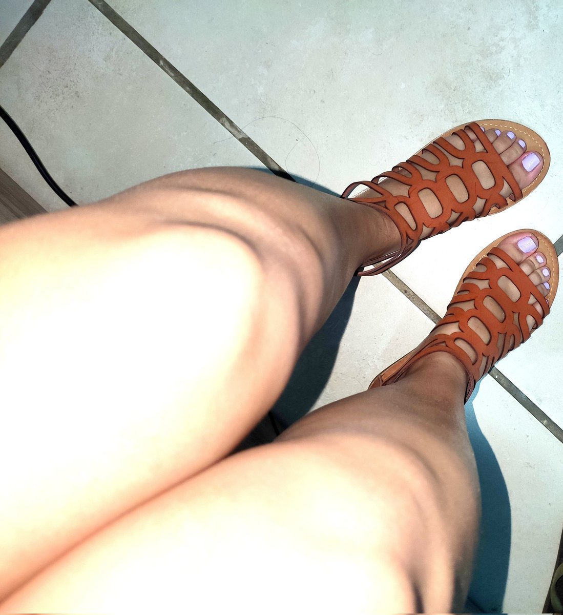 #feet #feetworshi̇p #cute #picture #JIMINOSTisComing #pies #nails #uñas #JINJIN #legs 💕