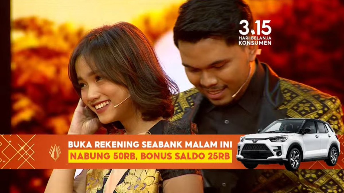 ShopeeID's tweet photo. OMMO~ Hayoo ngaku, siapa yang baper liat Thoriq & Fuji? π Gemes banget ya! #ShopeeFindTreasure https://t.co/EyRXgABLa4