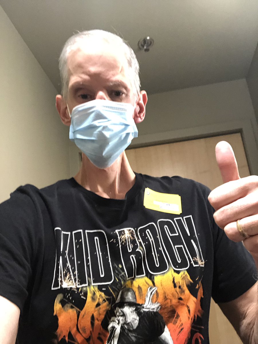 beersforbilly's tweet photo. Yo @KidRock look what’s #Rocking the #ProtonRadiation @MGHCancerCenter @MGHMedicine @MassGeneralMDs treatment #33 of 35 today👏🏻💪🏼🍻 #AintNeverMetAMFerLikeMe cheers #BeersForBilly https://t.co/x8JjUUox0k