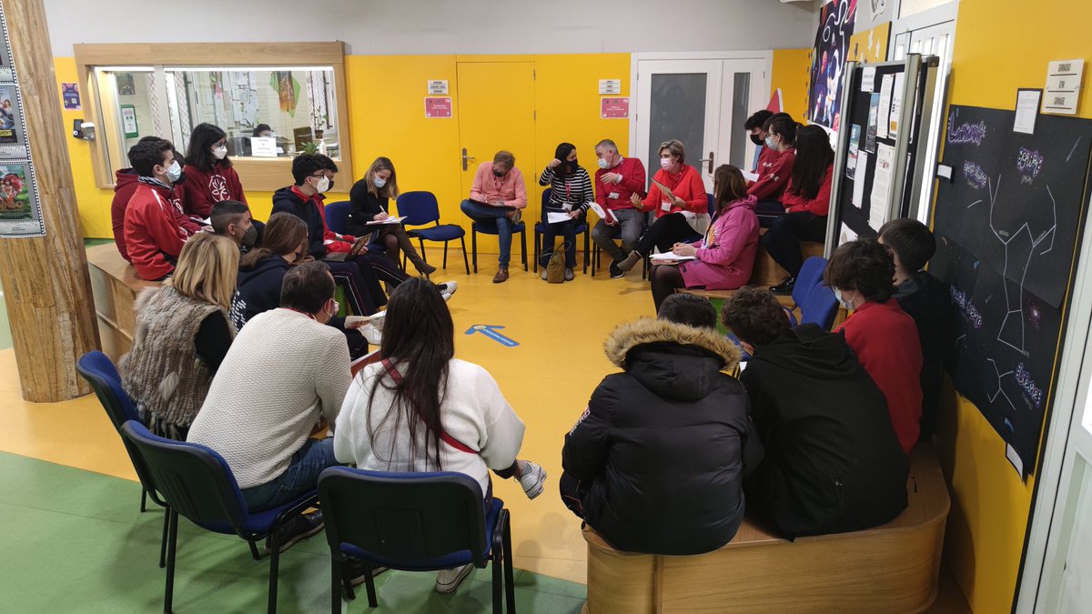 feye_enred's tweet photo. GRACIAS @mip_feye por abrir las puertas a nuestros directores y profesores de los #colegiosFEyE. Gracias por compartir vuestro recorrido, vuestro buen hacer y cómo hacer fluir el #ProyectoFEyE en cada rincón del centro. ¡Sois viva imagen de nuestro lema #SéTuMejorVersión! https://t.co/E0QoKRtZ75