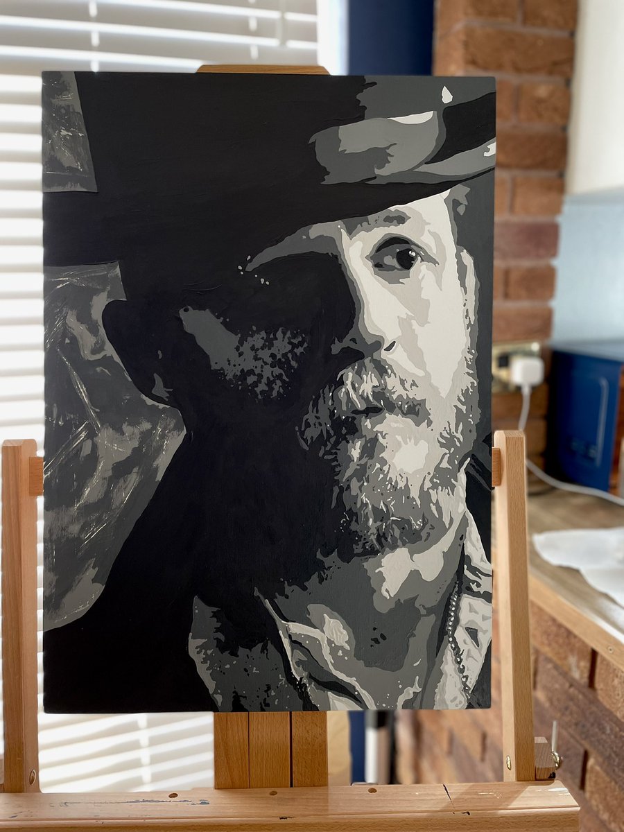 JohnCareless's tweet photo. @TomHardyOnline All finished. 5 weeks work, but happy https://t.co/XhVBTvUZMs
