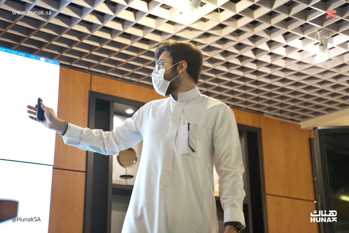 HunakSA's tweet photo. استكمالًا لتحدي هُناك مع  @PSU_RUH 🌟
في اليوم الثاني تم تقديم العروض من قبل الطلاب لدراسة الحالة من خلال تحليل المشكلة وطرح الحلول https://t.co/W3VgqUe4Bc