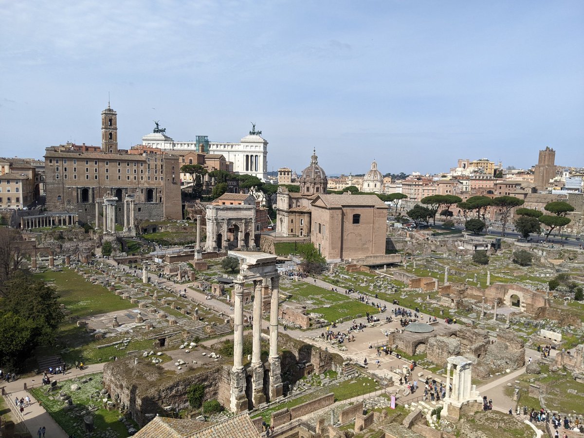 tmtpdx's tweet photo. Beware. #IdesofMarch #Rome https://t.co/mQY2ZFIRrG