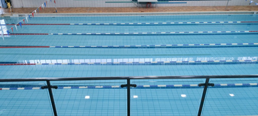 SandbachSport's tweet photo. Here at Stretford swimming pool as guests of @MGS_PEandSport for the Annual Sutton Trophy Gala 

A two year break enforced break and it's brilliant to be back!

#Swimming #CommittedToSchoolSport https://t.co/dUvEiRiedZ