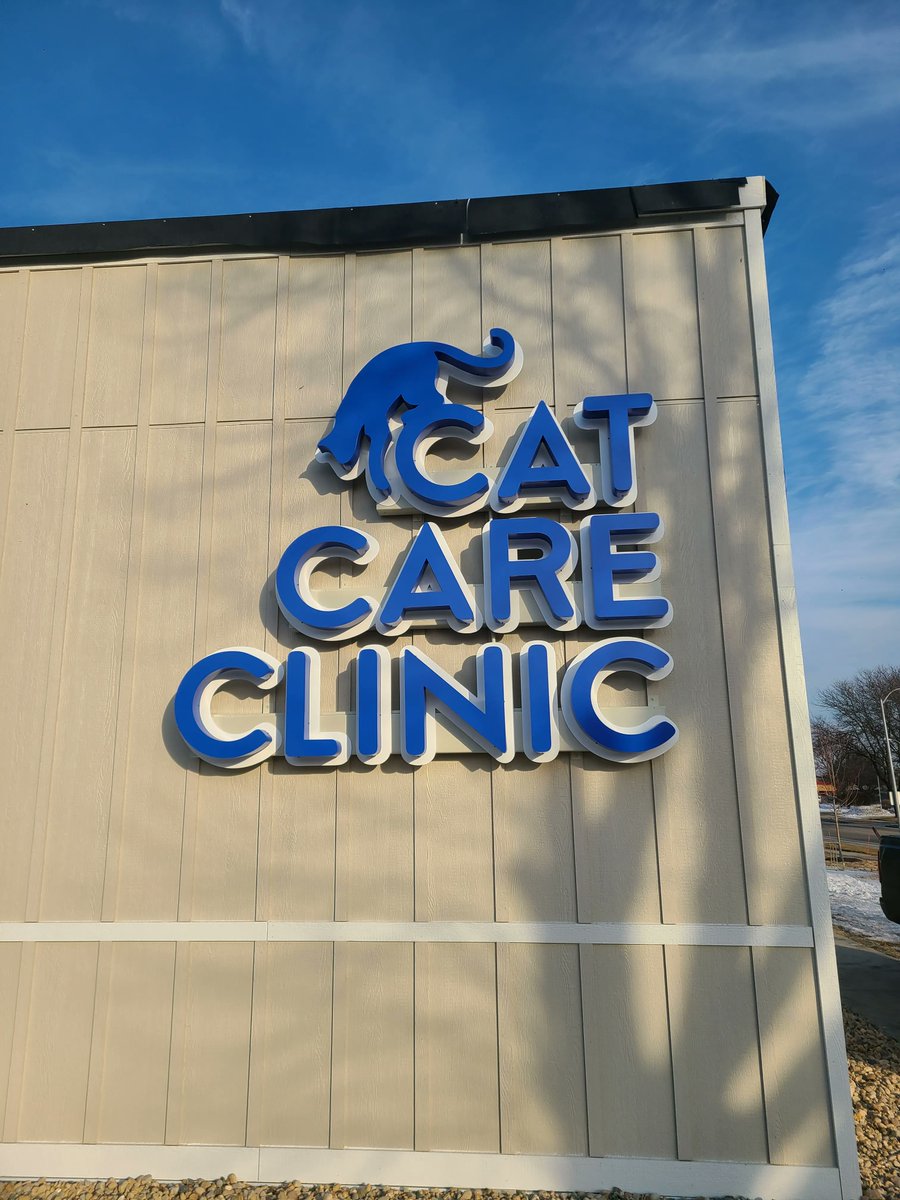 Livewithlindsey's tweet photo. For all of our CAT LOVERS out there...be sure to check out the new signage for Cat Care Clinic on Odana Rd. in Madison!  #meow #makesignsnotwar https://t.co/EVL7OHzqs6
