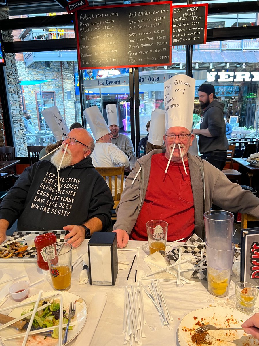 DickSez's tweet photo. If You Drive Your Folks To Drink, Drive Them To Dick’s Last Resort
.
.
.
#DicksPics #DicksLasResort #DicksFunny #FunTimes https://t.co/Rmd9vmimLN