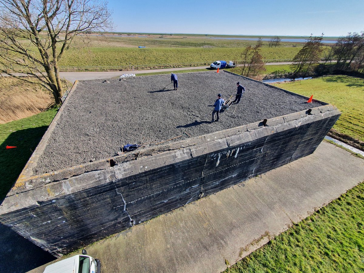Silvan Puijman (@develdwachtert) on Twitter photo Nieuwe predatorvrije broedlocatie aangelegd op munitiebunker <a href="/GR_Landschap/">Het Groninger Landschap</a> te Fiemel met bijdrage van #JaapvanDuijnVogelfonds en medewerking van onze buitenvrijwilligers. Nieuwe predatorvrije broedlocatie aangelegd op munitiebunker <a href="/GR_Landschap/">Het Groninger Landschap</a> te Fiemel met bijdrage van #JaapvanDuijnVogelfonds en medewerking van onze buitenvrijwilligers.