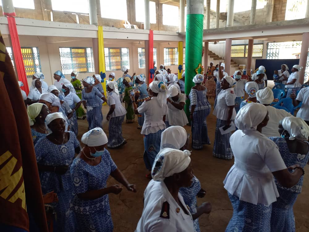 SalArmyGh's tweet photo. The Salvation Army Women's Ministries in Accra, recently gathered together for a special day of prayer and fasting. May they continue to grow closer to God during these times. https://t.co/4qlW1QBm9S