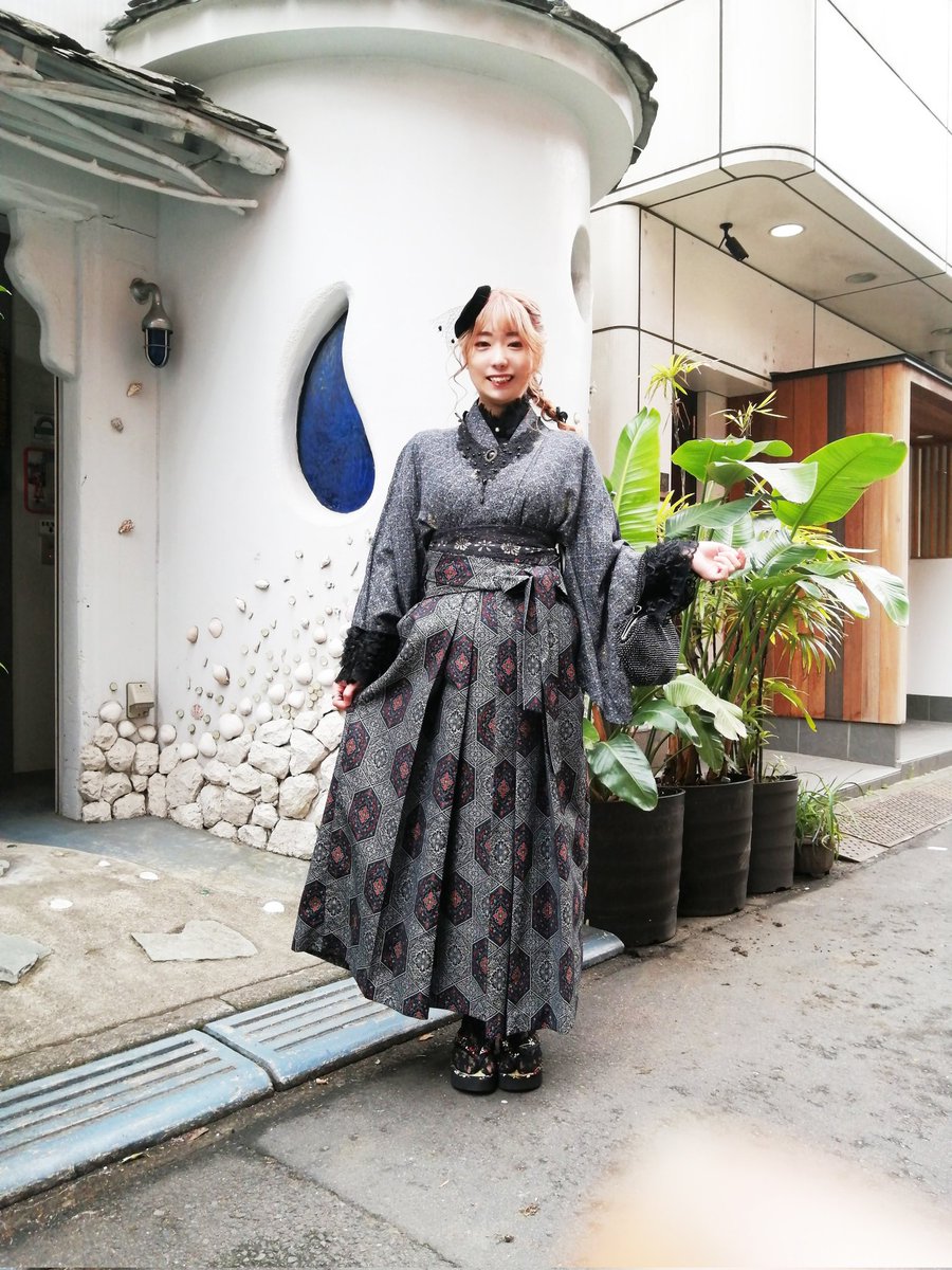 CocomoTokyo's tweet photo. 1番になれる卒業袴。世界に一つ！
#オートクチュール
#袴レンタル
#卒業袴
#卒業式 https://t.co/KhPHPyHxT0