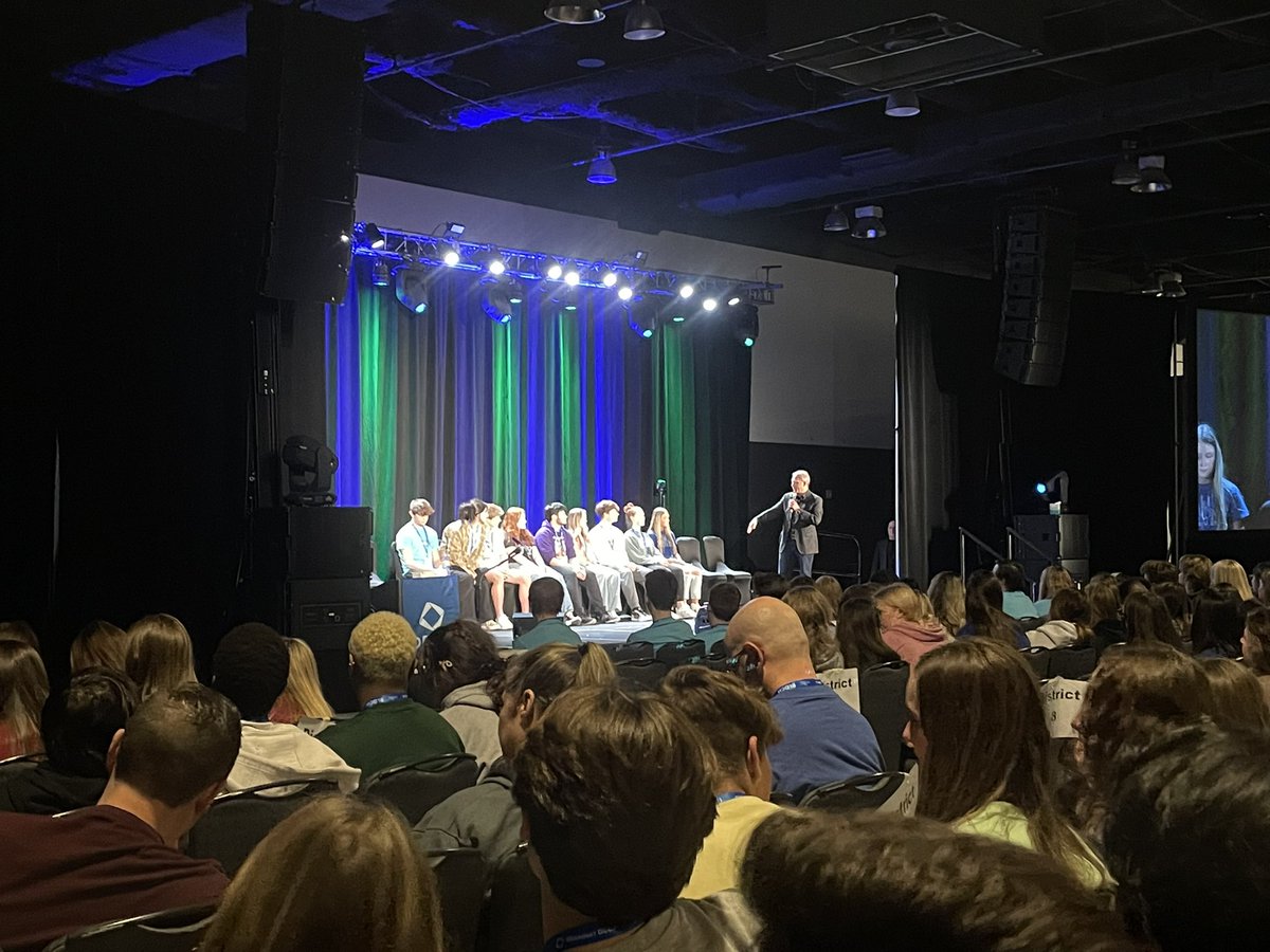 We had a very entertaining night last night. Thank you to Ricky Kalmon for putting on a wonderful show. He is a very talented hypnotist!