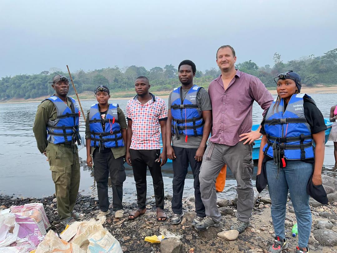 WCS_Nigeria's tweet photo. Peter Abanyam, recipient of the WCS John Thorbjarnason Fellowship, searching for slender snouted crocodiles with Matt Shirley in Cross River National Park. https://t.co/LUNLNVokTq