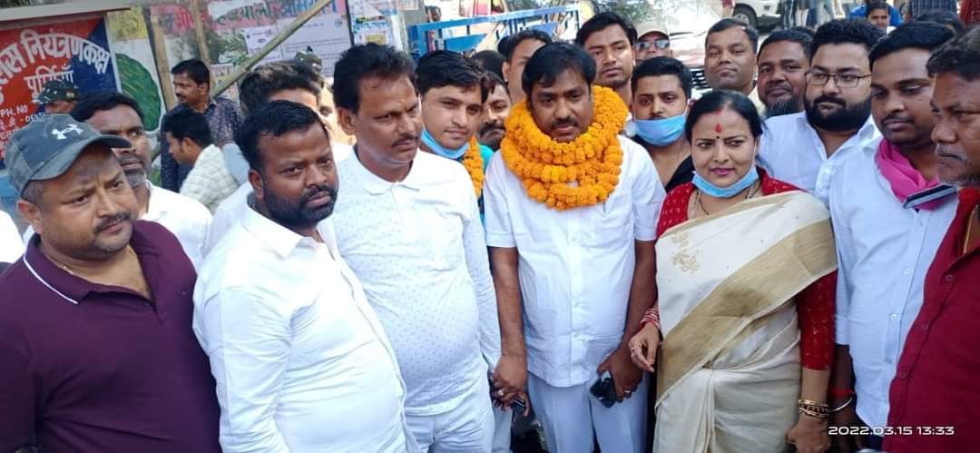 MTauseefAlam's tweet photo. आज मैंने @INCIndia की तरफ़ से बिहार विधान परिषद चुनाव के लिए नामंकन पर्चा दाखिल किया है,इंशाअल्लाह इस चुनाव में @INCBihar के तमाम साथी जीत रहे है आप लोगों से समर्थन व दुआओं की दरख्वास्त है! https://t.co/ZpSKOq4Nmb