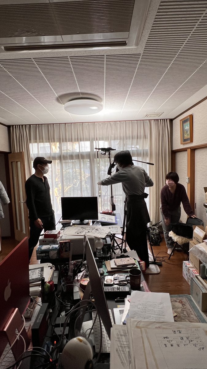 アナザーストーリーズいい番組でしたな!
さて、その取材を受けたときの様子など。
(写真出してもいいと許可をもらってます)

こうの史代先生がウチでアシスタントしてたということで、彼女が描いた原稿なども撮影されたのですがボツだったねw
(ちなみにこの4コマ漫画を描かれたのは杜野亜希先生) 