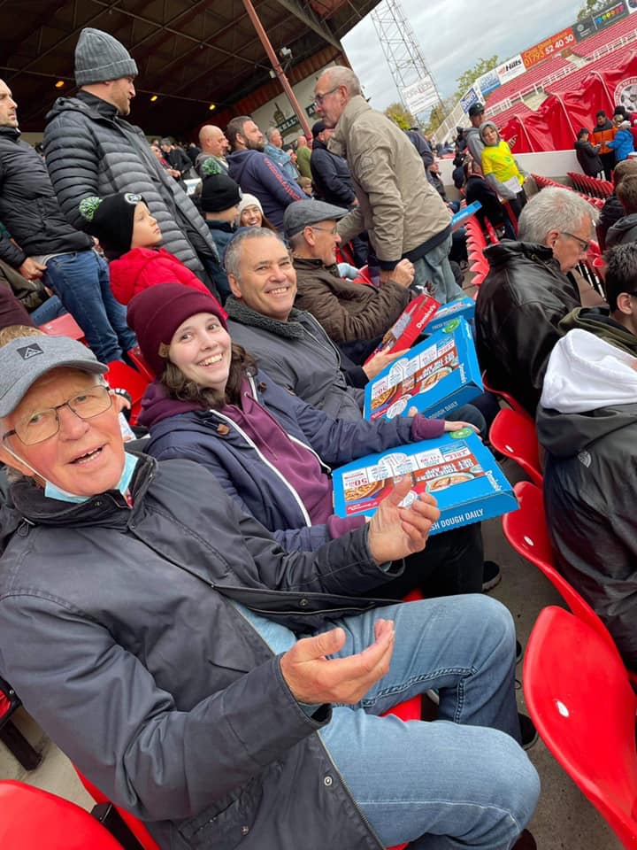 Official_STFC's tweet photo. 🍕| It's Matchday, which means it is Lucky Row time again!

In partnership with Domino's, we're giving away free pizza to a lucky Town fan every home game!

To be in with a chance of winning, like and RT this post and reply with your row &amp; seat.
#STFC 🔴⚪️🍕 https://t.co/7OXUs8pgKr