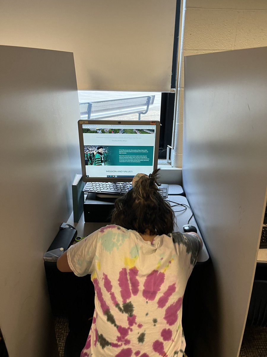 blocht574's tweet photo. Today my students are Exploring Stem with resources from @waynestate #explorestem #miched https://t.co/1O45fT6Xa3