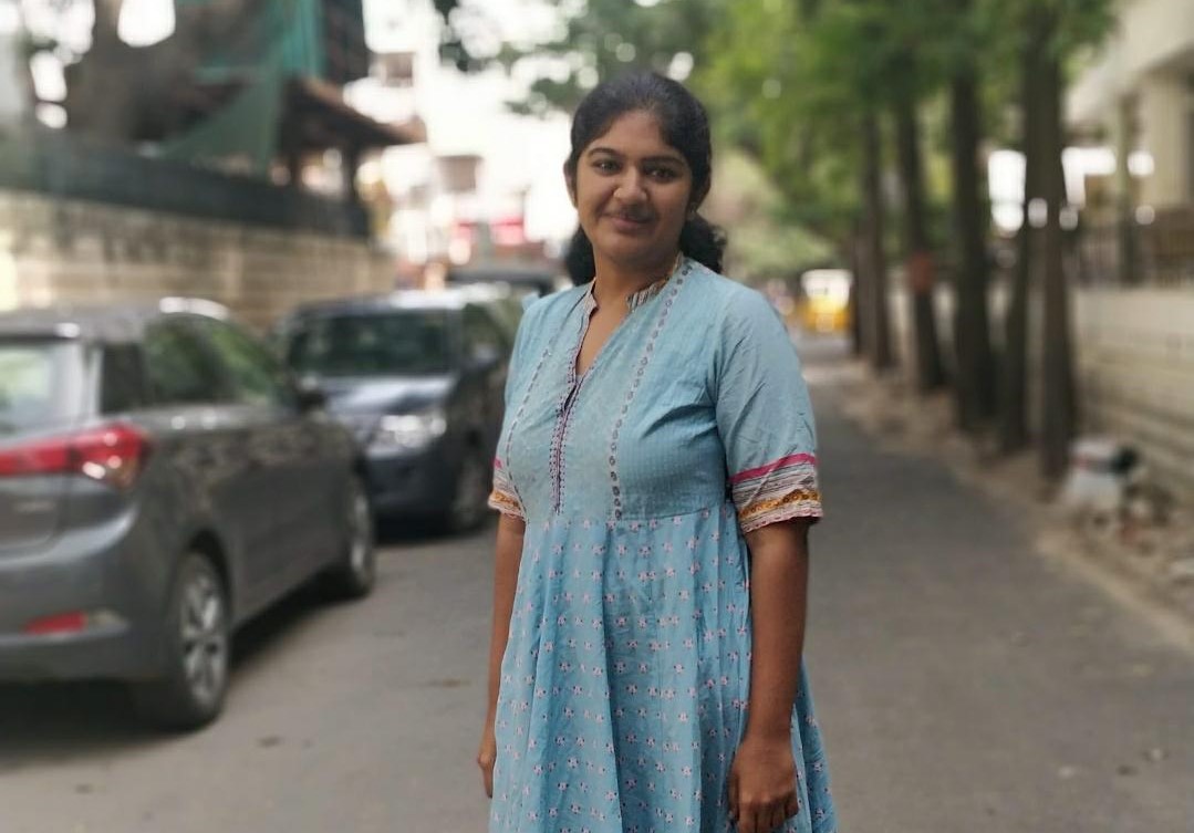 dw_volos's tweet photo. Sushmitha  – She’s always looking for excuses to write lengthy features instead of news articles. Bird watcher 🐦&amp; Briyani lover. @SushmithaRam also a physics graduate.

This month, working with @dw_hotspotasia and Tamil (our newest DW language service!) https://t.co/0cNRoPtAi6