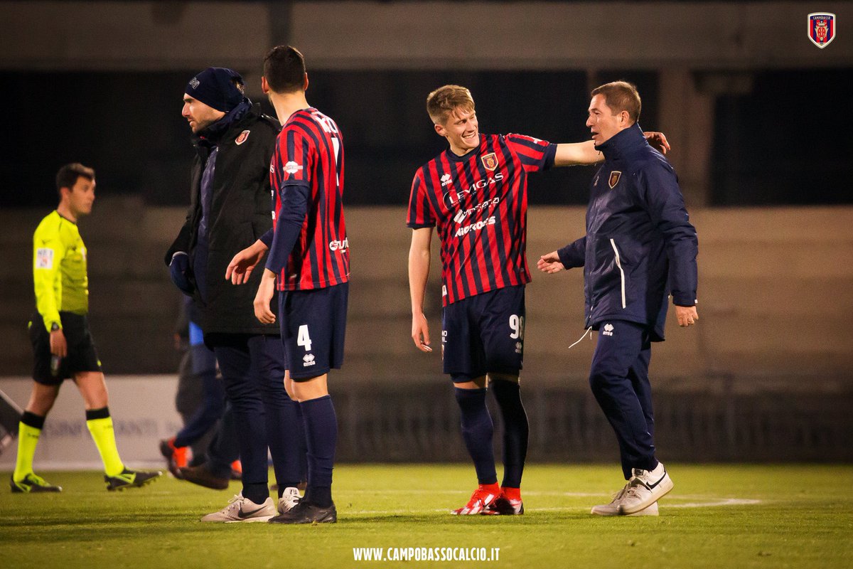 sscampobasso's tweet photo. 🔴🔵 Some pics from Campobasso-Messina!
 #CAMMES 2-0👇 https://t.co/xUFBf99Eh0