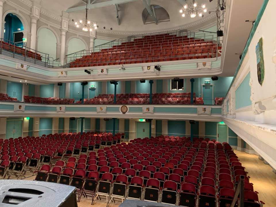 StokeCMS's tweet photo. Not long now until 1000 pupils take to the stage for @tmpartnership Recorder Festival 2022. Don't forget to purchase your tickets for the shows @RegandVic on 29 and 30 March #recfest2022 @SoTCityCouncil @StokeLearning @StokeCEP @stokeculture @StokeCreates https://t.co/P7E13Px8Yy
