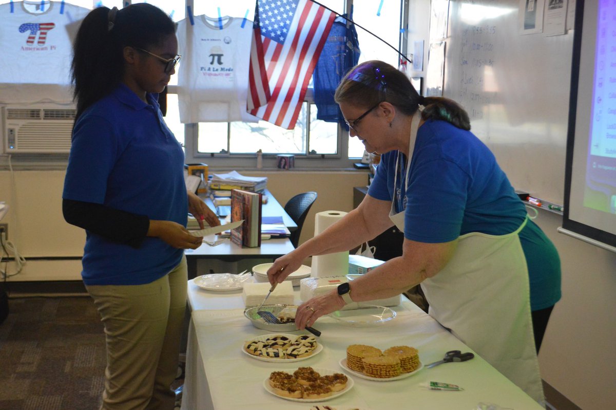 BCHS_Media's tweet photo. Mrs. Mass brought in her delicious homemade pies for Pi Day (3.14/March 14th)!! 

📸: Mary Kate Ryan https://t.co/IY9xqj8y5c