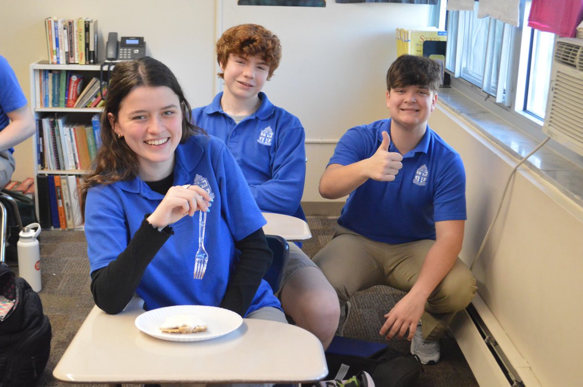 Mrs. Mass brought in her delicious homemade pies for Pi Day (3.14/March 14th)!! 

📸: Mary Kate Ryan