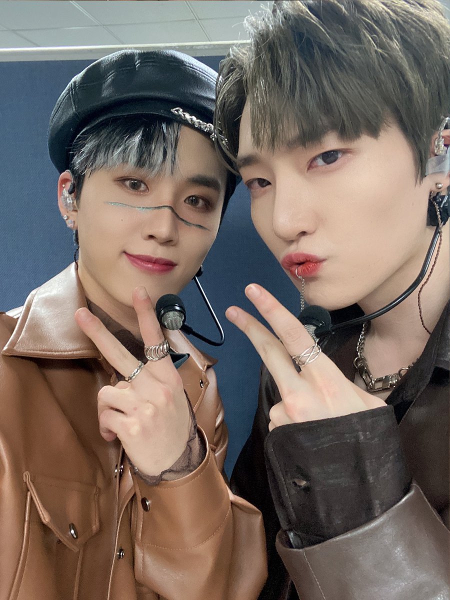 블랙레벨(Black Level) on Twitter