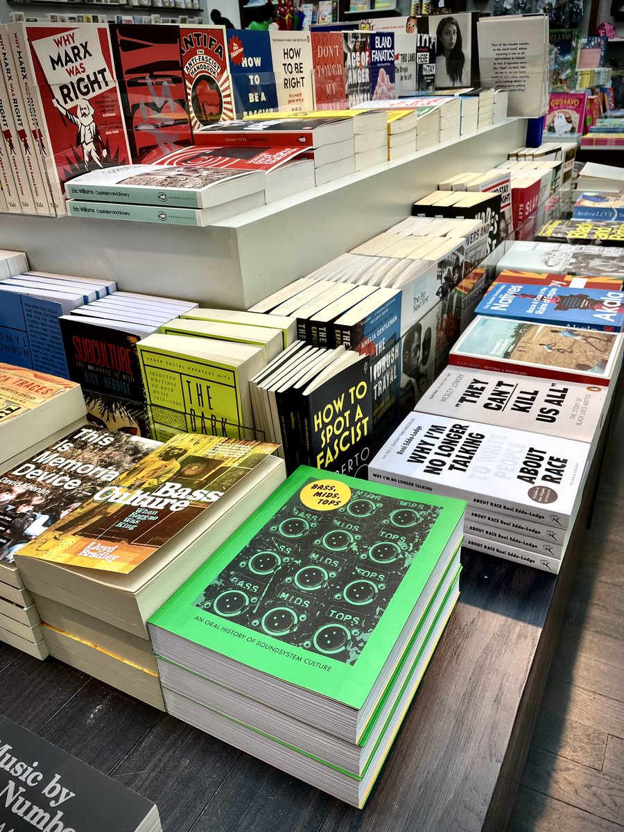 driftingcamera's tweet photo. Good to see Bass Mids Tops for sale in the @Tate bookshop today @joemuggs @strangepress @DGRafferty #bassmidstops #tatebritain https://t.co/GfZUNdfMXt