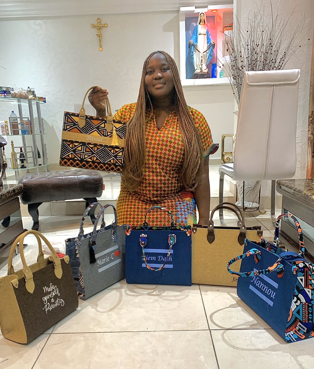 Alors cette photo est définitivement celle qui me représente en fin de journée ❤️❤️... entourée de mes bags ils sont prêt à être livré le lendemain 🥰👋 #ByPSCreation #madeinbenin Merci de Porter l’Afrique ❤️