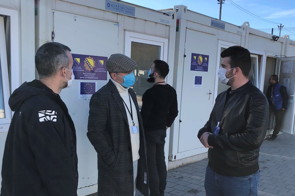 IOMBiH's tweet photo. To support the ongoing data collection process, @IOM_GMDAC, jointly with @iombih #WBAware team, visited Miral & Lipa reception centres.
The goal of the visit=to provide insight into migrants’ perception of risks of irregular migration, goals and their inclination toward return. https://t.co/MGaAuQIde5