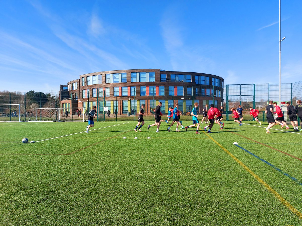 OAOpenAcademy's tweet photo. A beautiful day for Y11 trials for our @sheringhamfc football course. Let's go boys! https://t.co/0OMSNS8EXW