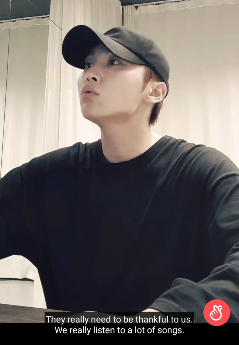 nuesvtgemini's tweet image. thank you seungkwan for always loving and supporting your nuest hyungs 💖😭 nuventeen family bond will stay

@NUESTNEWS @pledis_17