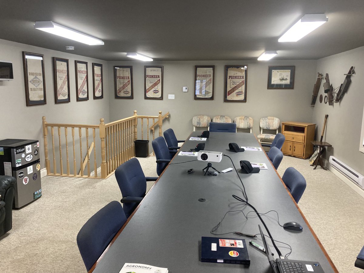 Failing to plan is like planning to fail! Great to get back to customer mtgs! Going through ⁦@GranularAg⁩ Insights functionality especially field by field planning, population setting and more to maximum #plant2022. Talk to your PSR for details..there is still time ⏰!