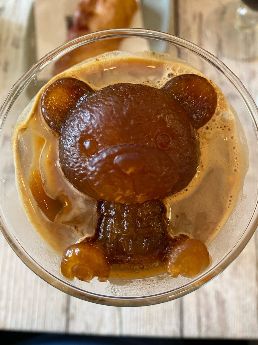 pattyhang's tweet photo. Best ice cube ever #reysolcoffee https://t.co/00t01pxt66