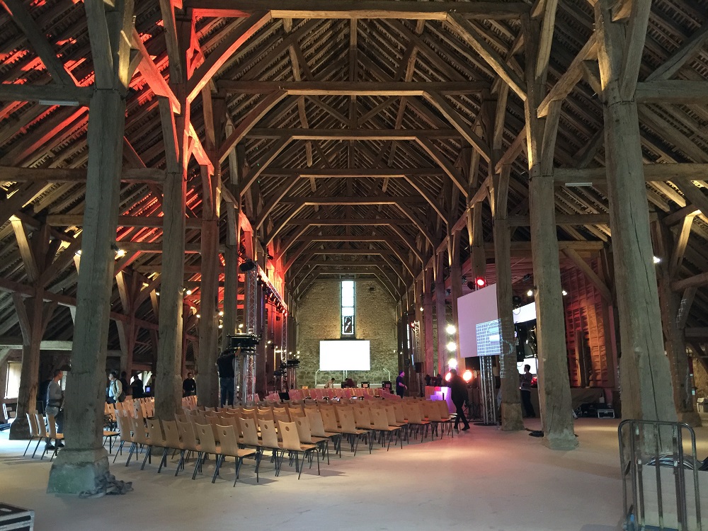 tourscvb's tweet photo. #LIEUCOUPDECOEUR n°2 : La Grange de Meslay

Cette ancienne ferme fortifiée, possède une grange médiévale aménagée 1500m² et des salles de #réunions entièrement équipées pour le travail, les spectacles et les #salons.

Plus d'info ➡️ https://t.co/6240Wr1jQC

📷 La Grange de Meslay https://t.co/olUmR4hzn4