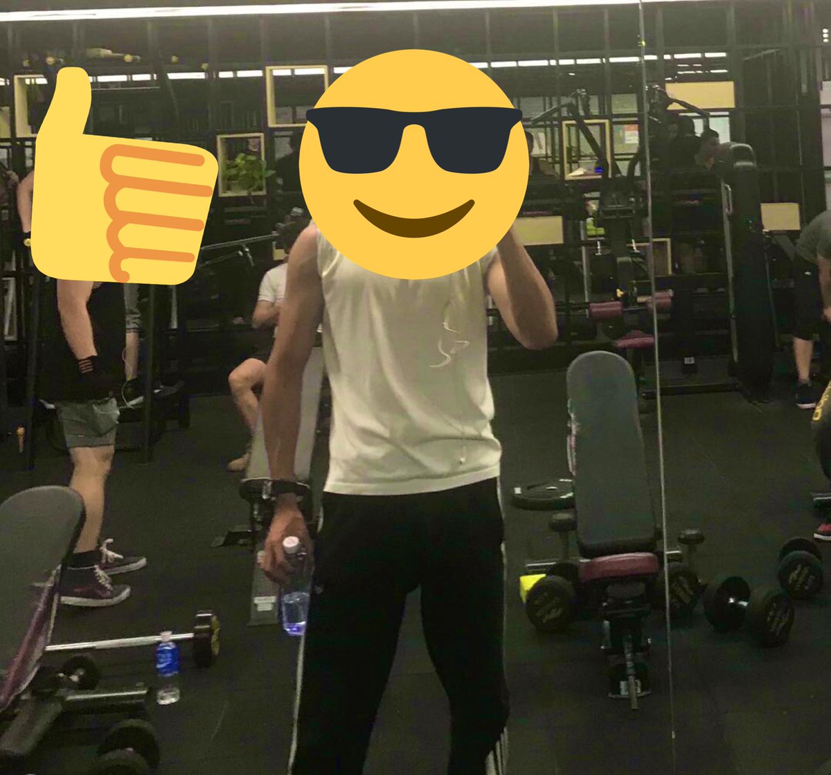 wuganXA's tweet photo. 来聊天？👋 https://t.co/ZMoYognLcB