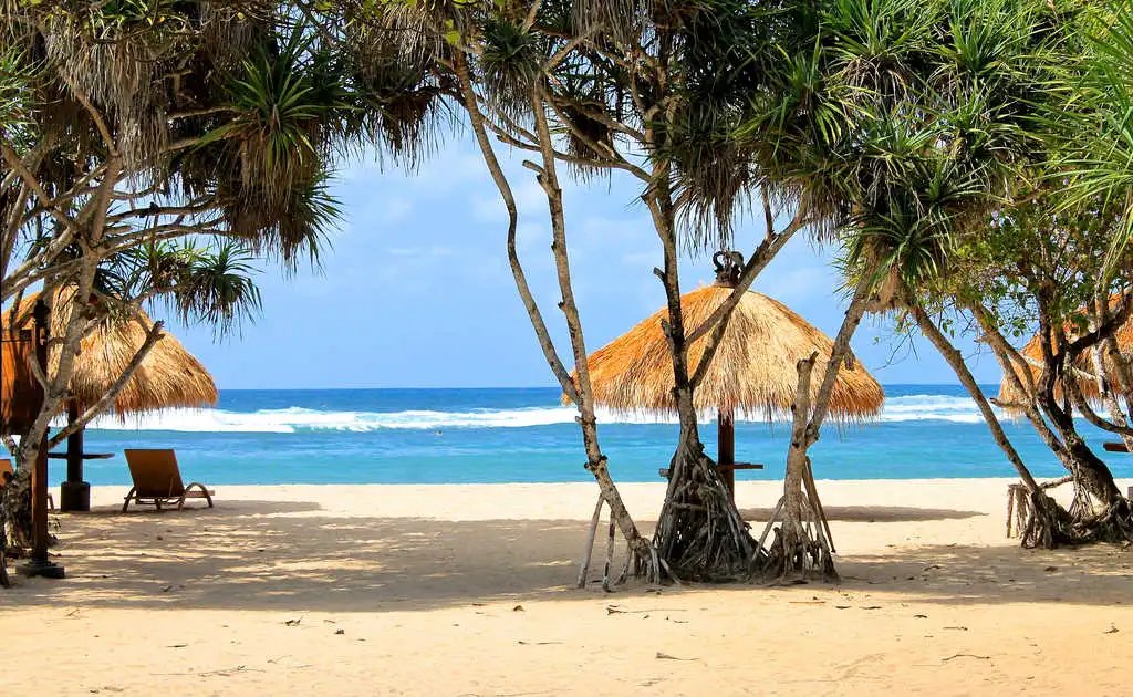 TravelOpulence's tweet photo. Check out the lovely beach of Nusa Dua in Bali! Book with us now for your chance to experience it! https://t.co/bClHiMuDIp