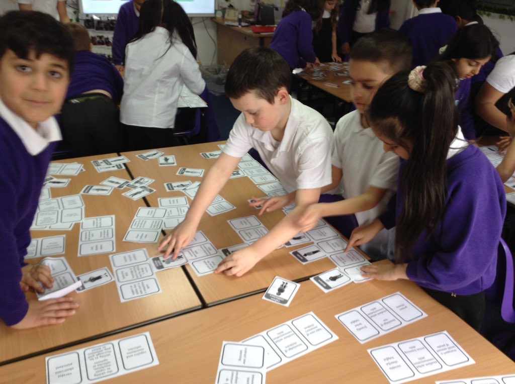 BPrimary's tweet photo. Year 3 are considering what skills and knowledge are required for different jobs. #primarypshe #globalcitizens https://t.co/iHmyJkUzPf