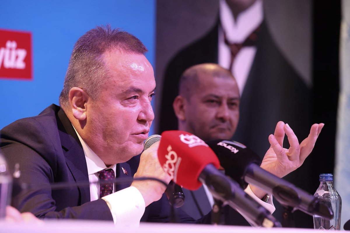 Muhittin Böcek