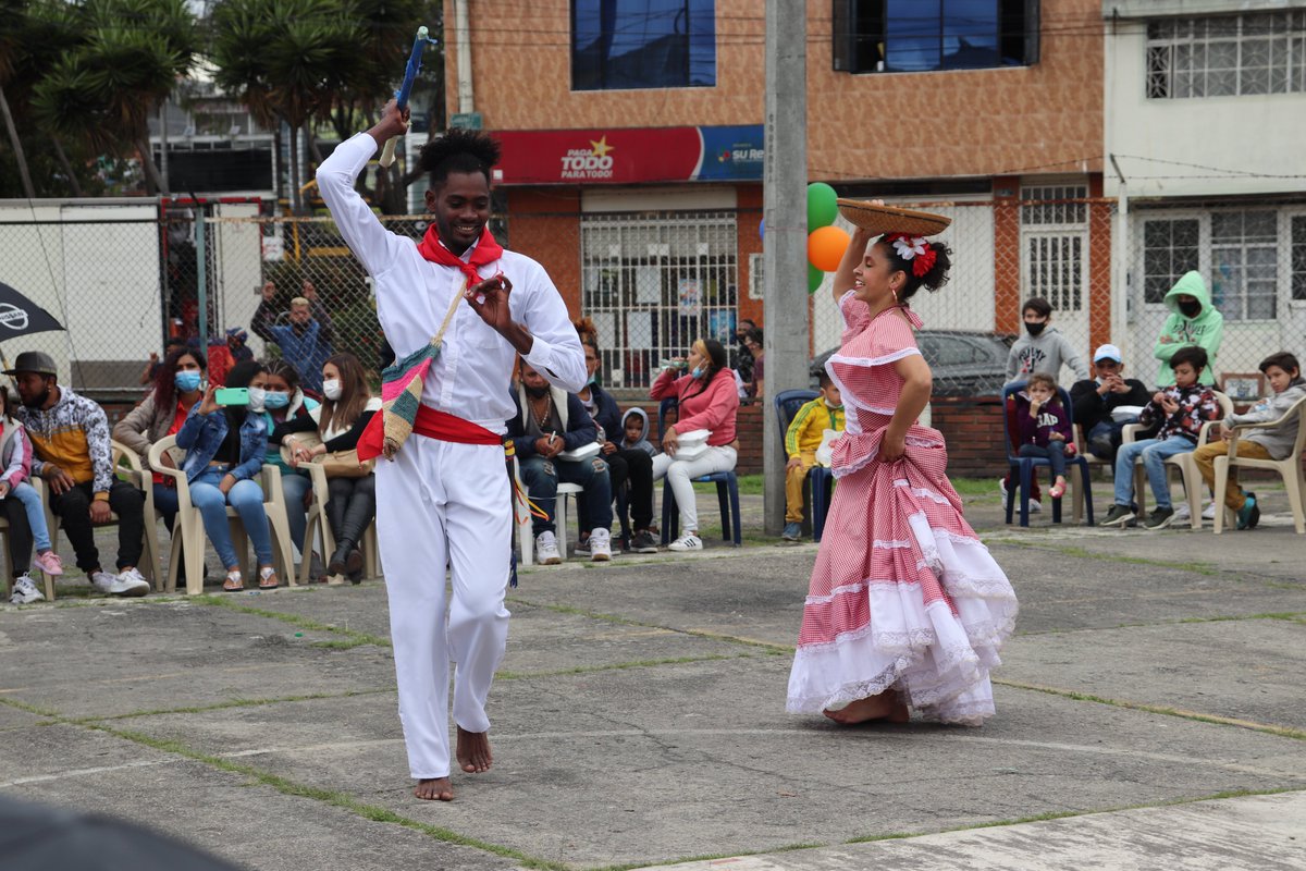 FamigColombia's tweet photo. #Famig a lo largo de sus 20 años considera #LaSemanaDelMigrante uno de los eventos más importantes a trabajar, pues consta de talleres y colectas acompañadas por eucaristías, rosarios y ofrendas, apoyadas por parroquias y fieles que creen en acciones de fe herramientas de cambio. https://t.co/jype0dWwpy