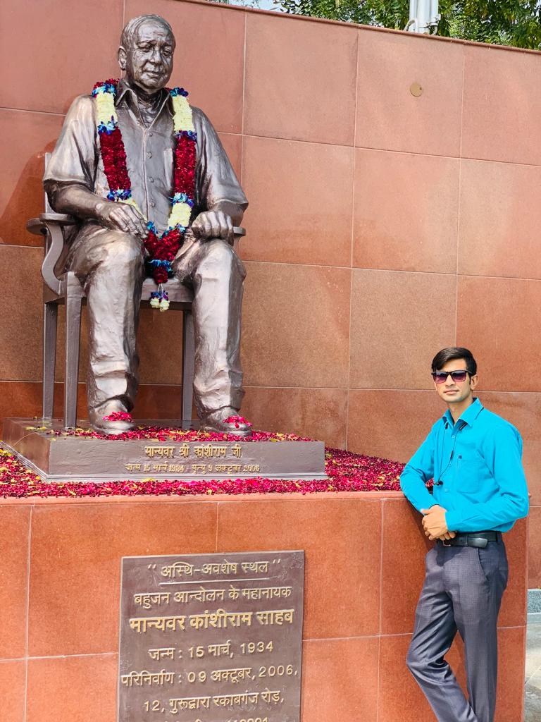 pk27june's tweet photo. #मान्यवर_कांशीराम_साहब_जी_अमर_रहें*

बामसेफ, डी.एस-4, बहुजन समाज पार्टी के संस्थापक एवं शोषितों और दबे कुचले समाज की आवाज उठाने वाले, "बहुजन नायक" मान्यवर साहेब कांशीराम जी के 88 वें जन्मदिवस (15 मार्च 2022) पर समस्त देशवासियों को हार्दिक शुभकामनाएं, 
👏👏💐उन्हें कोटि-कोटि नमन https://t.co/Qv2ZcBGuMg