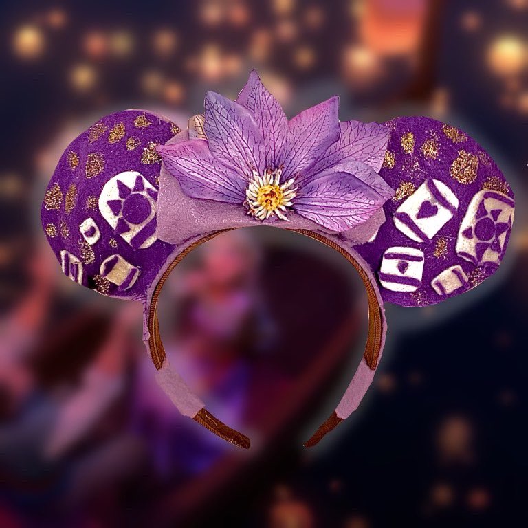 feltthemagic's tweet photo. PRICE LISTING IS UP!

1 pair- 12$ +shipping
5 or more pairs- 9$ each +shipping

i cant wait to share my designs with the parks community! commissions open on march 31st! https://t.co/B1lhoCt6k1