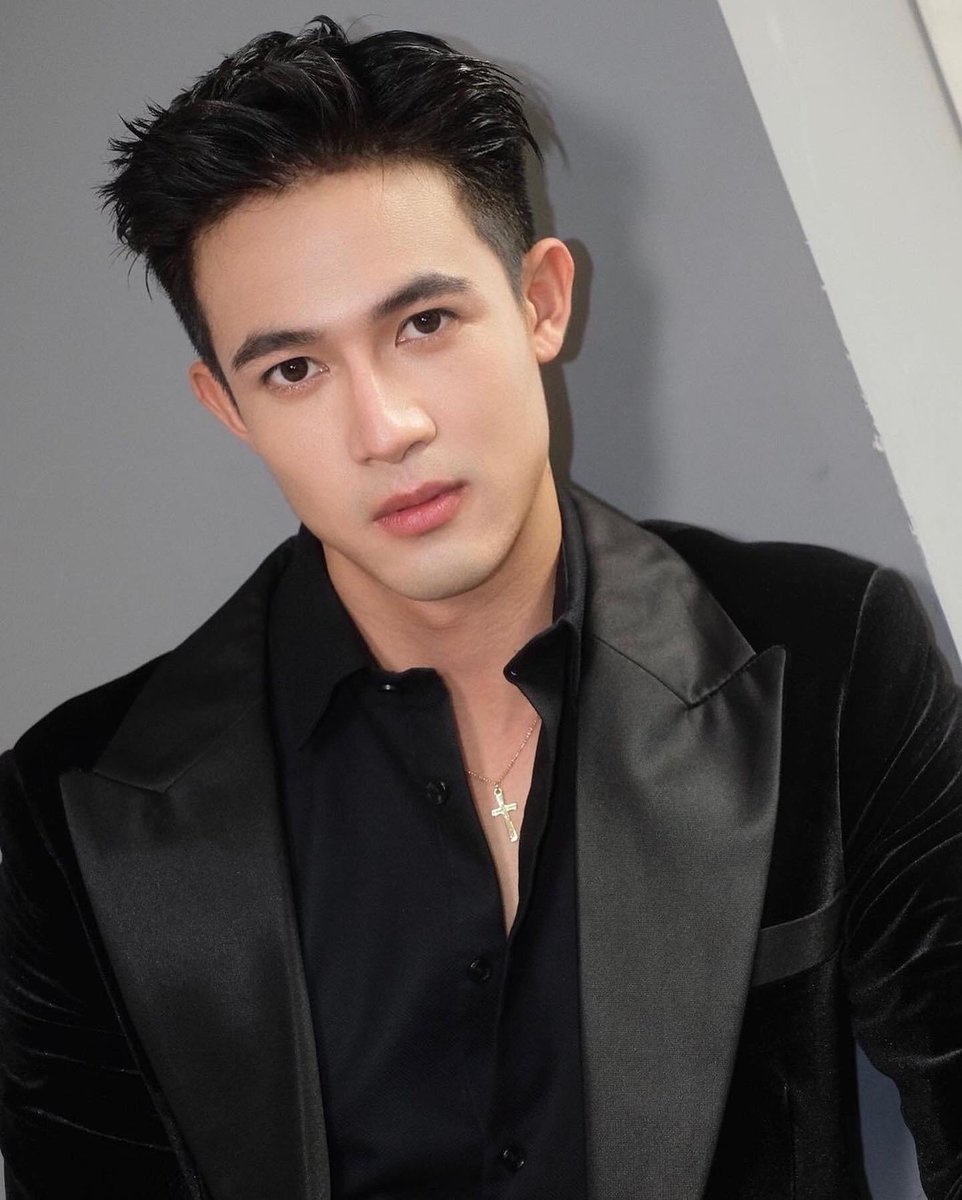 champ_support's tweet photo. ไหนๆใครว่าพี่นาคน่ากลัววว 😄
Repost @aumz0611 
MAU  @champ_chanatip Hair @nutt.ss  stylish @totostylit #พี่นาค3 #อาตง #welovechamp_chanatip #champchanatip  @welovechamp_chanatip @support_champ_chanatip @champ_support https://t.co/VRHXDeRPJz