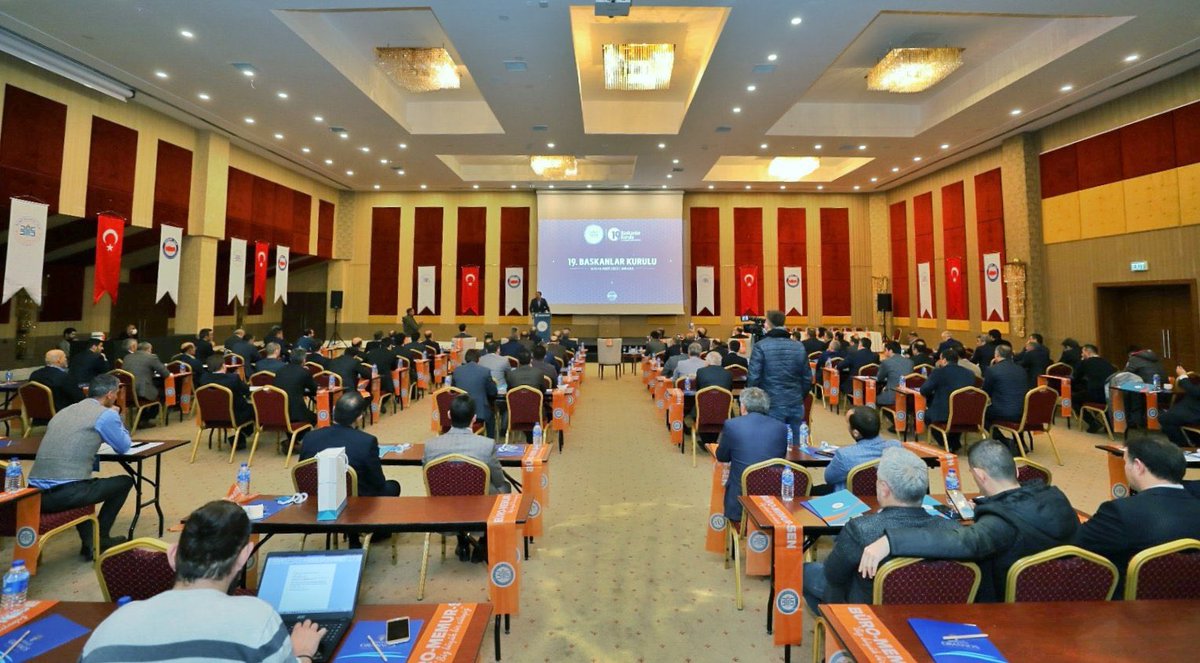 _aliyalcin_'s tweet photo. 3600 Ek Gösterge ve Ek Göstergelerin Düzenlenmesi İçin İkinci Toplantı Yarın Yapılacaktır.

Amacımız adaletli bir ek gösterge düzenlemesi yapmak ve tazminat yansıtma oranlarını düzenlemektir.

@BuroMemurSen_ 19. Başkanlar Kurulu Ankara’da başladı.

Hedef; İnşallah 100.000 üye… https://t.co/yHaY3Nl4F6
