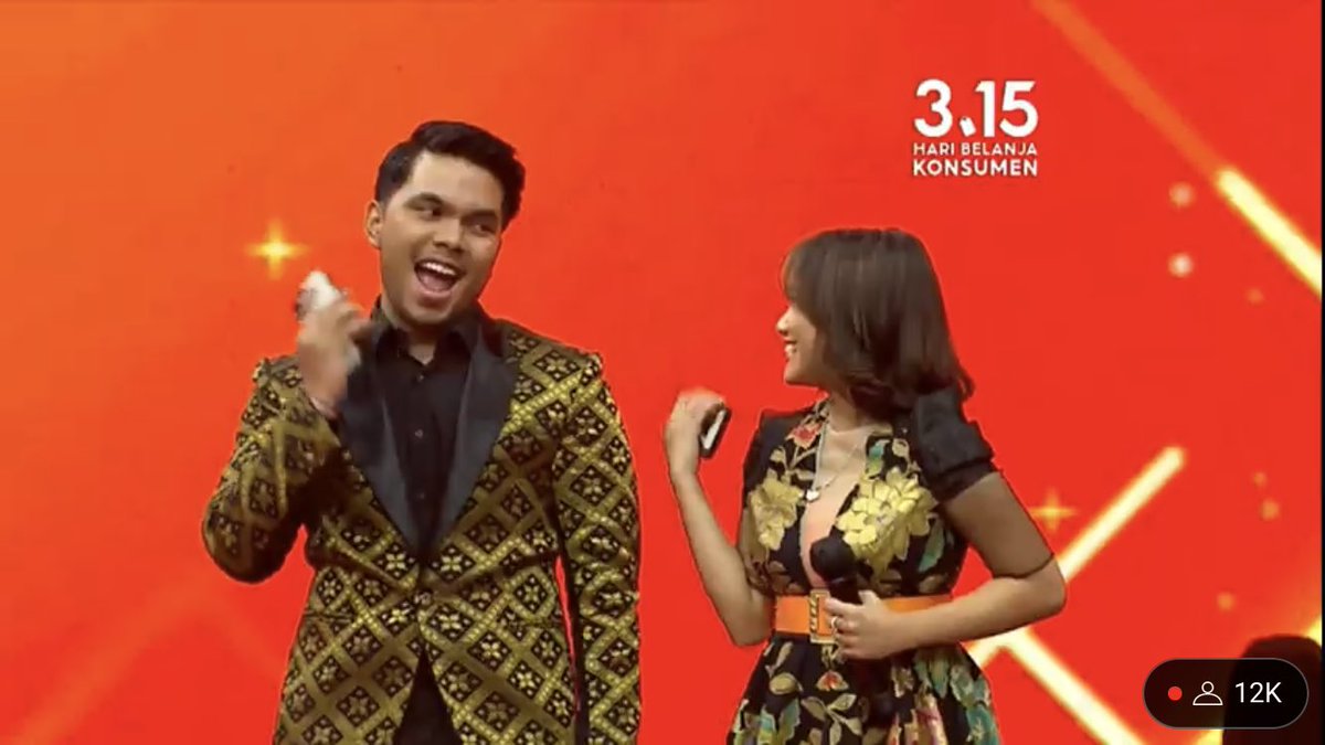 bitmberrr's tweet photo. jogetin aja shayy #thofushopee https://t.co/g93OjIhj80