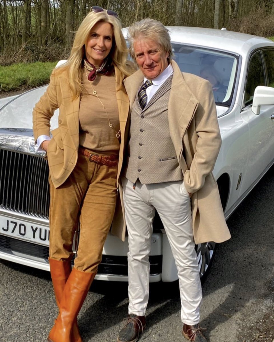 rodstewart's tweet photo. Happy Birthday darling, let’s get a winner 🐎 https://t.co/hJMjuFWpcl