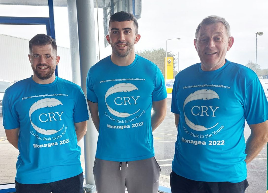 limerickpost's tweet photo. Limerick All-Star lines out in support of sudden cardiac death helpline - https://t.co/rTuBj7tYVY https://t.co/nFiG3arwdg