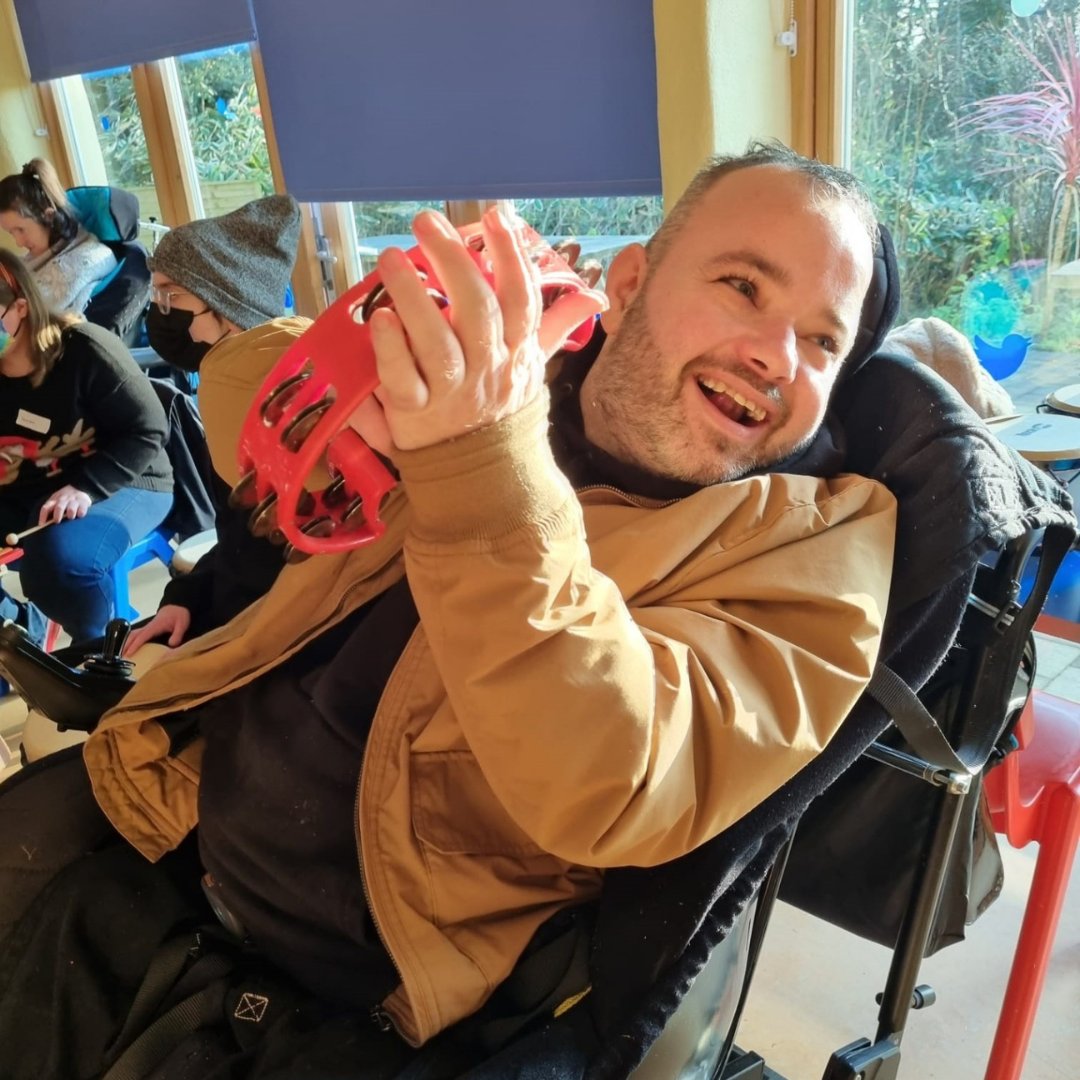 praxiscare's tweet photo. One of our Templemore Supported Living residents has been embracing his musical side recently!😎✨ We love to see the smiles on our resident’s faces 💜 @WesternHSCTrust
#ShapedAroundTheIndividual #PersonCentredCare #MakeADifferenceDaily #FoyleCommunity https://t.co/GqgCFRyPcN