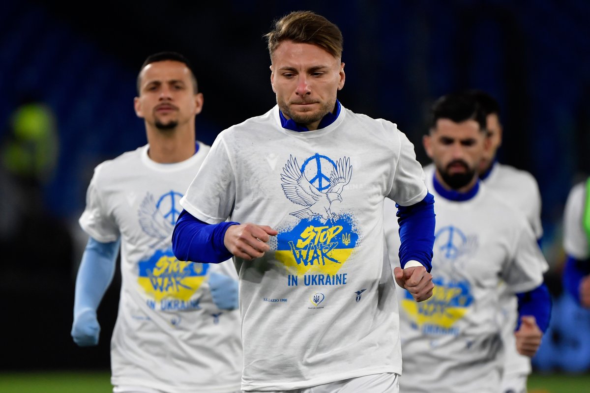 FCShakhtar's tweet photo. 🇺🇦 Grazie, @OfficialSSLazio! 🇮🇹 Дякуємо! 💙💛

#FootballStandsTogether
#Україна #Ukraine
#StandWithUkraine https://t.co/LORLFcsD1i